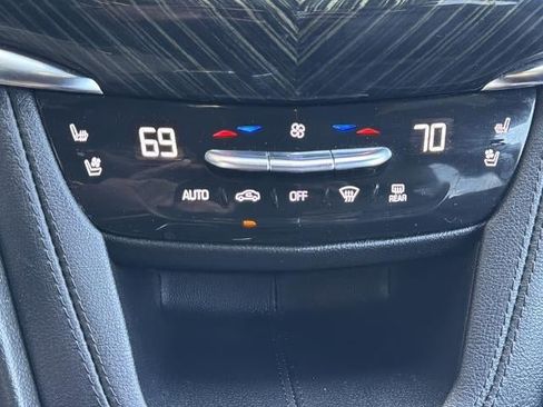 Certified 2022 Cadillac XT6 Premium Luxury AWD/4WD image 24