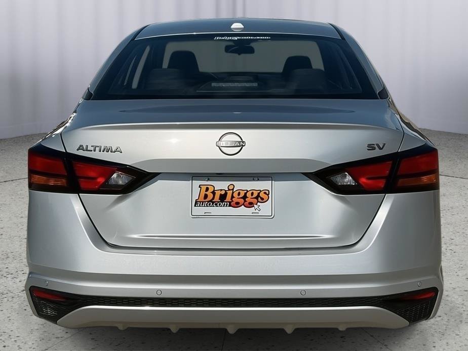 Used 2024 Nissan Altima 2.5 SV FWD image 4