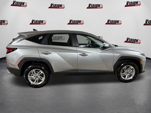 Used 2026 Hyundai Tucson SE image 4