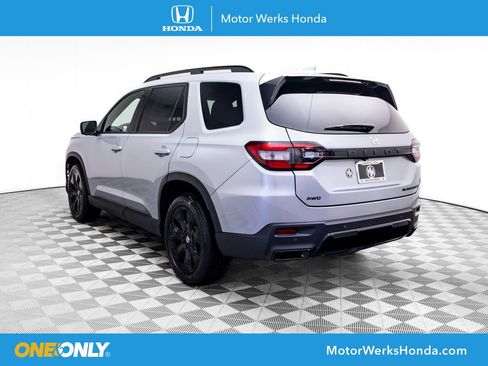 New 2026 Honda Pilot Black Edition image 3
