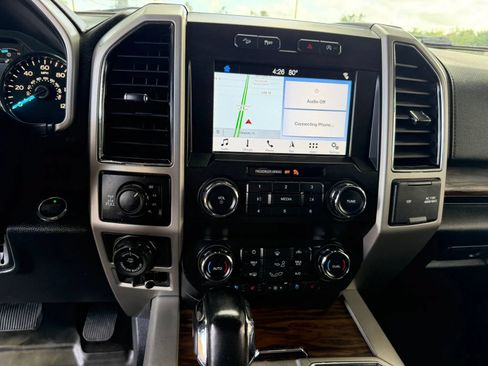 Used 2019 Ford F150 Lariat w/ Trailer Tow Package AWD/4WD image 38