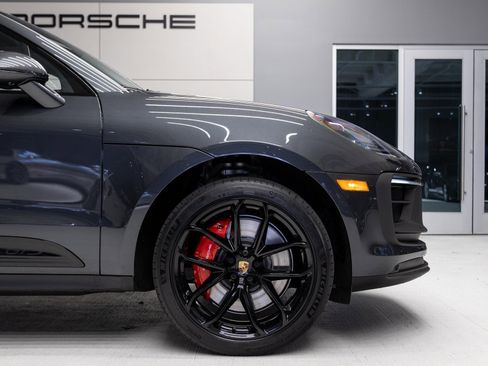 New 2026 Porsche Macan GTS image 11