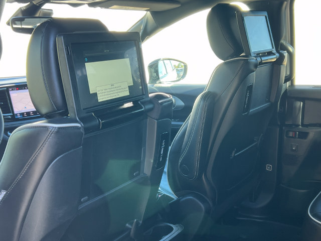Used 2023 Chrysler Pacifica Limited w/ Uconnect Theater Family Group AWD/4WD image 44