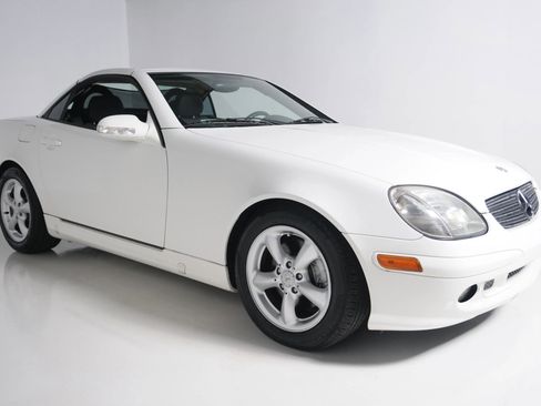 Used 2002 Mercedes-Benz SLK 320 image 10