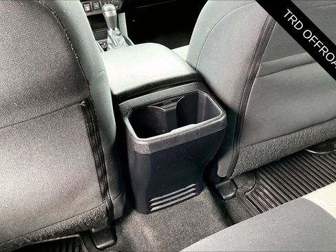 Used 2021 Toyota Tacoma TRD Off-Road image 11