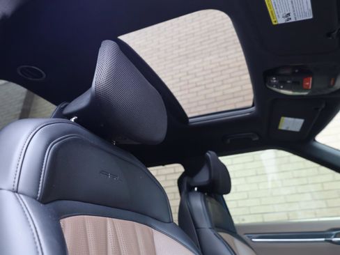 Used 2024 Kia EV9 GT-Line AWD/4WD image 32