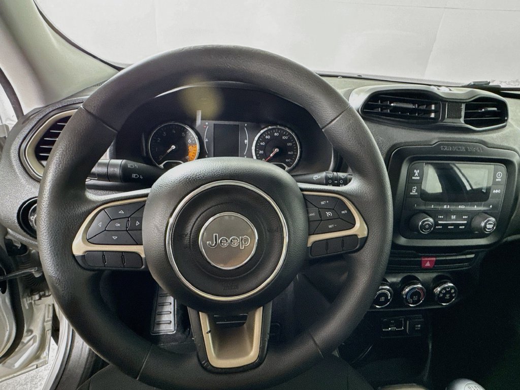 Used 2015 Jeep Renegade Sport w/ Power & Air Group FWD image 11
