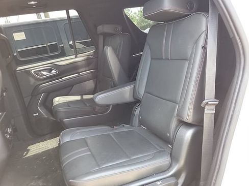 Used 2022 Chevrolet Tahoe RST w/ Luxury Package AWD/4WD image 12