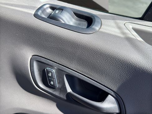 Used 2024 Ford Transit 350 XL image 19