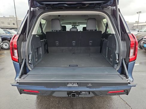 New 2027 Ford Expedition Max Active RWD image 18