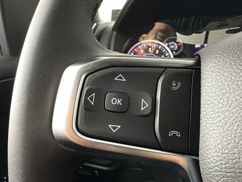 New 2026 RAM 1500 4x4 Crew Cab image 23