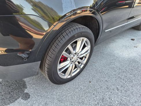 Certified 2024 Cadillac XT5 Sportv w/ Technology Package AWD/4WD image 10