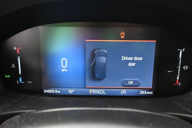 Used 2025 Ford Escape Active AWD/4WD image 30