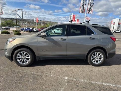 Used 2018 Chevrolet Equinox LT w/ Sun & Infotainment Package image 4