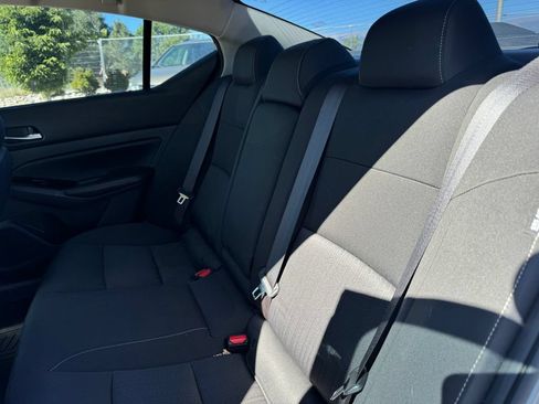 Used 2021 Nissan Altima 2.5 SV AWD/4WD image 8