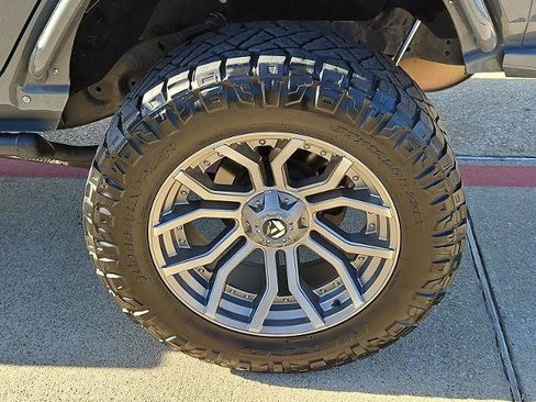 Used 2021 Jeep Wrangler Unlimited Sahara image 29