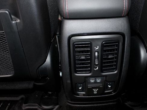 Used 2025 Dodge Durango R/T image 22