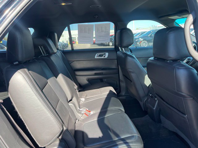 Used 2014 Ford Explorer XLT w/ Equipment Group 202A FWD image 13