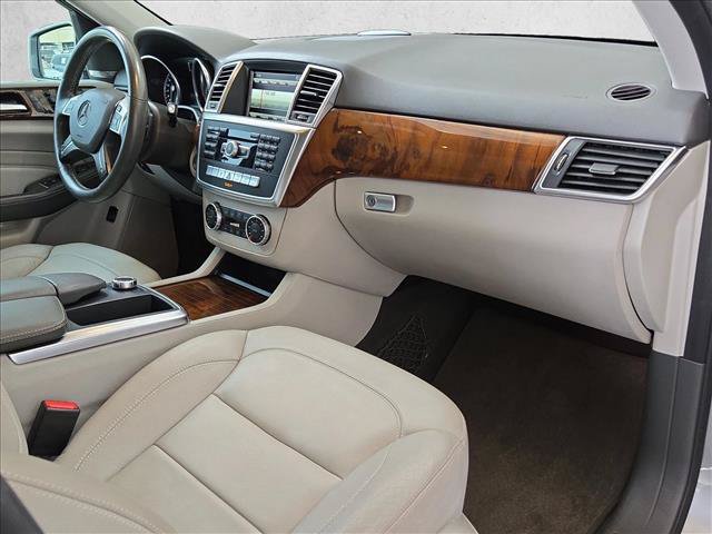 Used 2015 Mercedes-Benz ML 350 4MATIC image 22