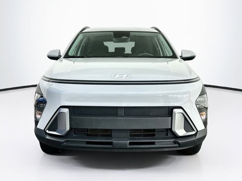 Used 2025 Hyundai Kona SEL AWD/4WD image 2