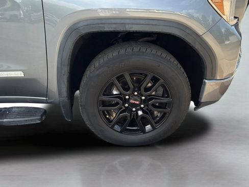 Used 2021 GMC Sierra 1500 Elevation w/ LPO, Elevation Black Package AWD/4WD image 24