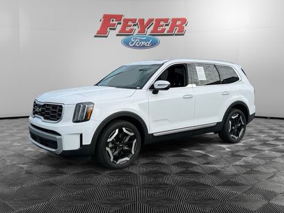 Used 2025 Kia Telluride S