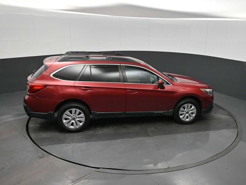 Used 2018 Subaru Outback 2.5i Premium image 17