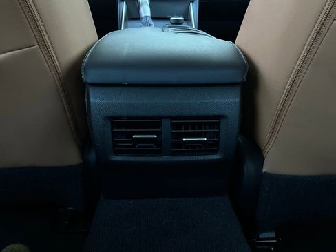 Used 2016 Lexus IS 200t image 13