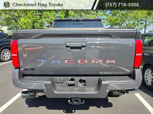Used 2025 Toyota Tacoma TRD Off-Road w/ TRD Off Road Premium Package AWD/4WD image 5