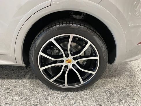 Used 2020 Porsche Cayenne S AWD/4WD image 40