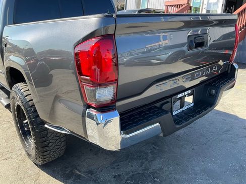 Used 2019 Toyota Tacoma SR5 image 81