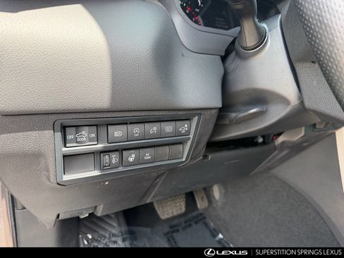 Used 2023 Toyota Tundra Limited w/ Power Package AWD/4WD image 24