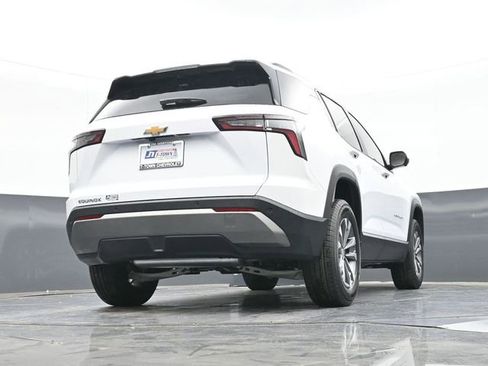 New 2026 Chevrolet Equinox LT w/ Convenience Package II FWD image 50