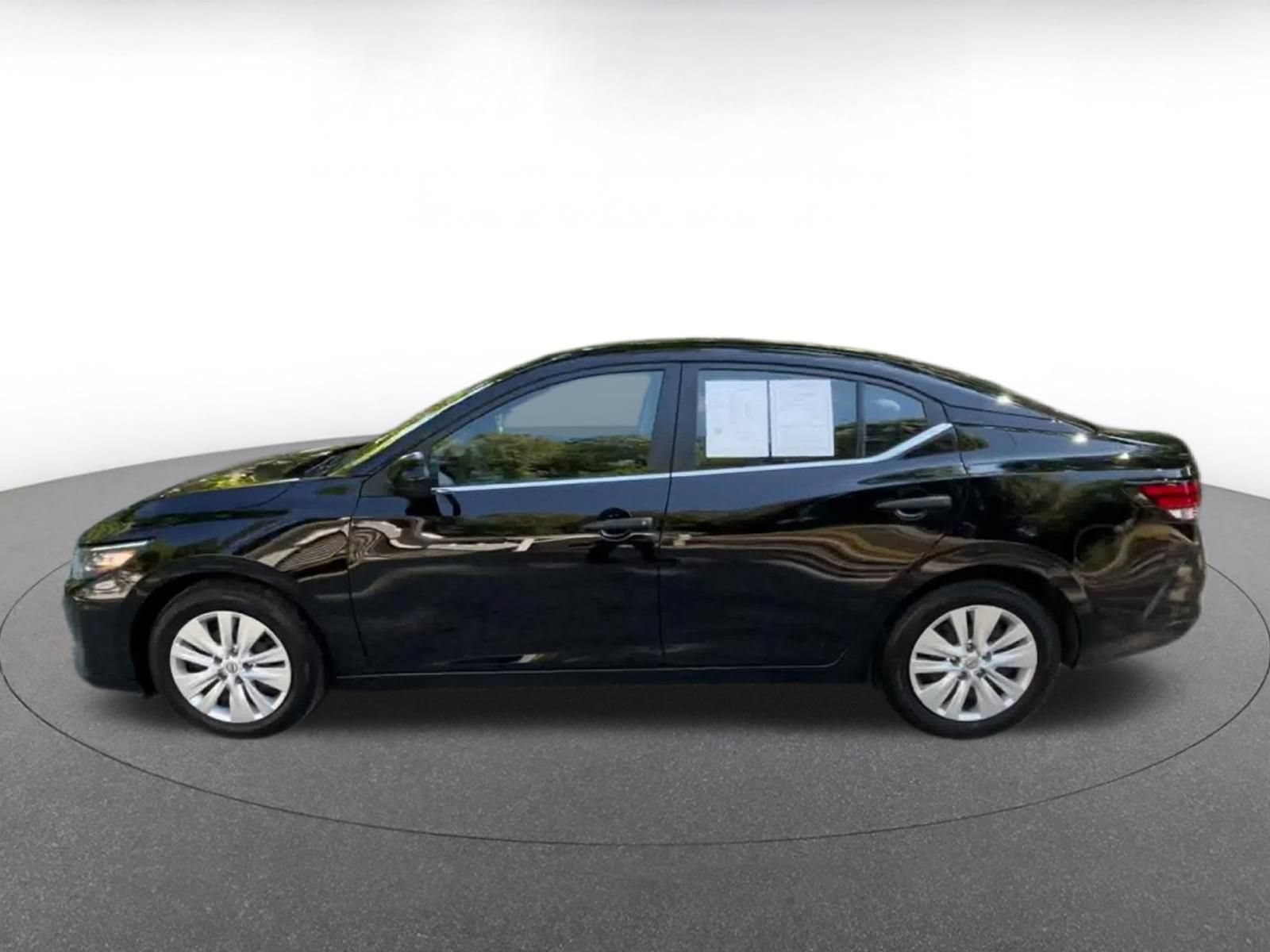 Used 2025 Nissan Sentra S FWD image 8