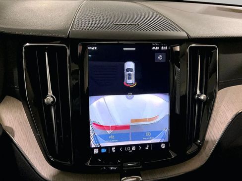 Used 2022 Volvo XC60 B6 Inscription w/ Advanced Package AWD/4WD image 28