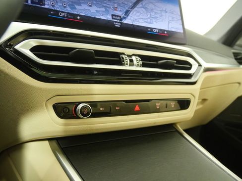 Certified 2024 BMW 330i xDrive 330i xDrive w/ Premium Package image 27