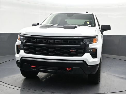 Used 2024 Chevrolet Silverado 1500 Custom Trail Boss AWD/4WD image 9
