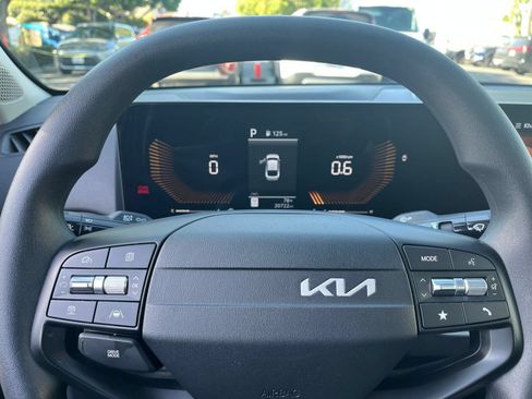 Used 2026 Kia K4 FWD image 27