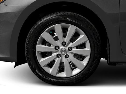Used 2018 Nissan Sentra SV FWD image 14