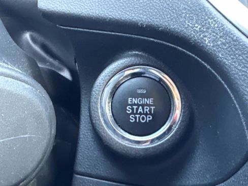 Used 2021 Subaru Crosstrek 2.0i Premium w/ Moonroof Package image 28