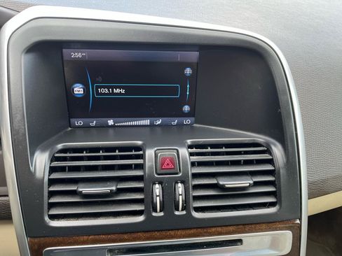 Used 2013 Volvo XC60 T6 AWD/4WD image 20
