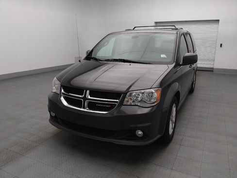 Used 2018 Dodge Grand Caravan SXT FWD image 15