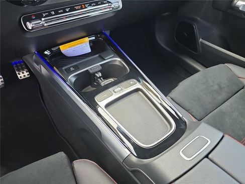 New 2026 Mercedes-Benz GLB 35 AMG 4MATIC image 30
