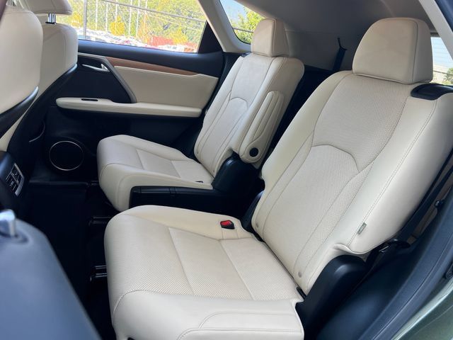 Used 2021 Lexus RX 350L FWD w/ Premium Package image 17