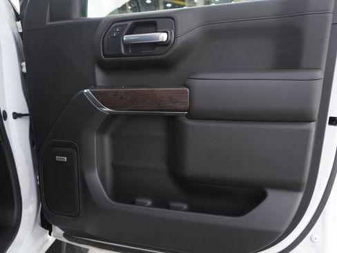 Used 2021 GMC Sierra 1500 Denali w/ Denali Ultimate Package image 9