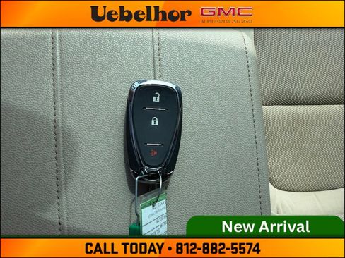 Used 2023 Chevrolet Traverse LS w/ Safety Package AWD/4WD image 33