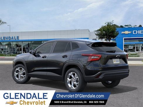 New 2026 Chevrolet Trax LS w/ LS Convenience Package image 3