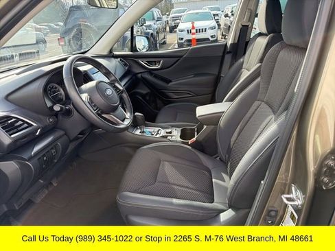 Used 2023 Subaru Forester Premium image 14