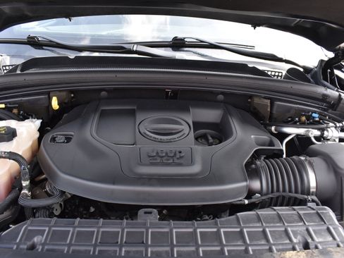 Used 2021 Jeep Grand Cherokee L Overland w/ Luxury Tech Group IV image 37