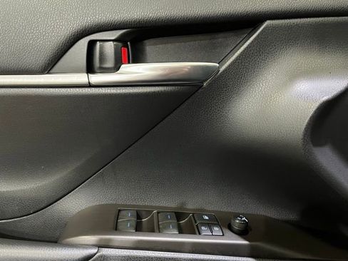 Certified 2021 Toyota Camry SE w/ Convenience Package FWD image 13